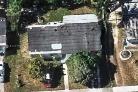 House in Miami Gardens, Florida 4 bedrooms, 173.45 sq.m. № 1745711 - photo 3