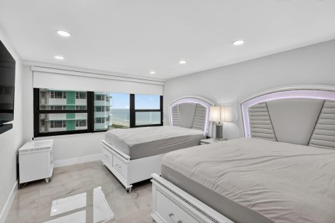 Copropriété à vendre à Miami Beach, Floride: 2 chambres, 89.19 m2 № 2250340 - photo 10