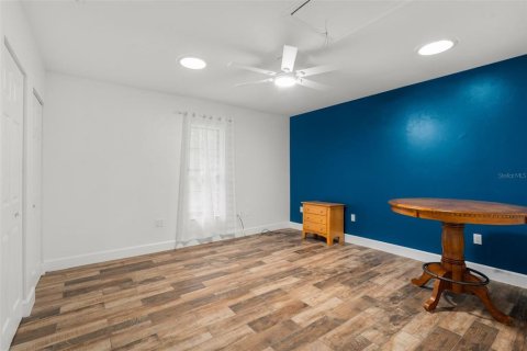 House in Archer, Florida 4 bedrooms, 201.41 sq.m. № 1843877 - photo 17