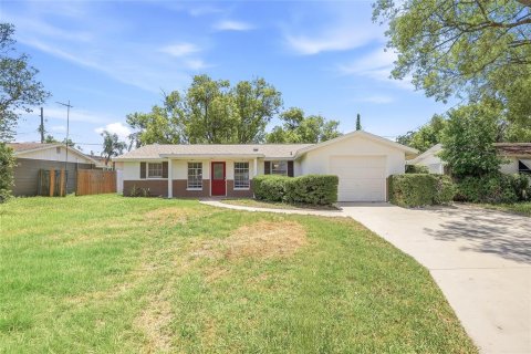 House in Port Richey, Florida 2 bedrooms, 113.81 sq.m. № 2151534 - photo 30