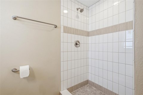 House in Port Richey, Florida 2 bedrooms, 113.81 sq.m. № 2151534 - photo 23