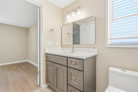House in Port Richey, Florida 2 bedrooms, 113.81 sq.m. № 2151534 - photo 24