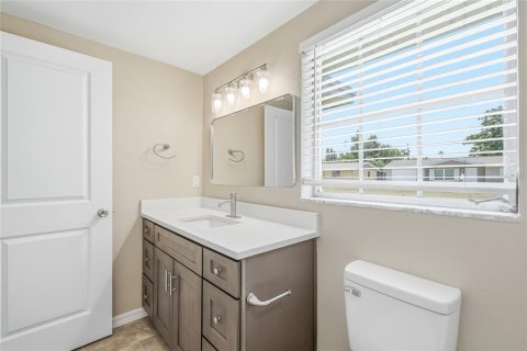 House in Port Richey, Florida 2 bedrooms, 113.81 sq.m. № 2151534 - photo 21