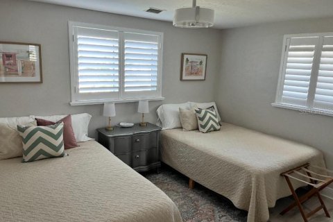 House in Sarasota, Florida 2 bedrooms, 112.04 sq.m. № 1628966 - photo 22