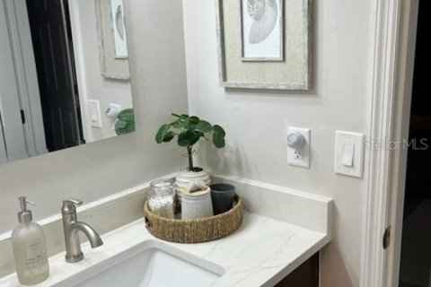 House in Sarasota, Florida 2 bedrooms, 112.04 sq.m. № 1628966 - photo 20