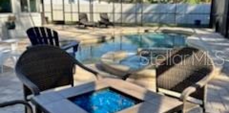 House in Sarasota, Florida 2 bedrooms, 112.04 sq.m. № 1628966