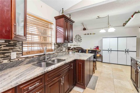 House in Kissimmee, Florida 4 bedrooms, 155.89 sq.m. № 1893671 - photo 19