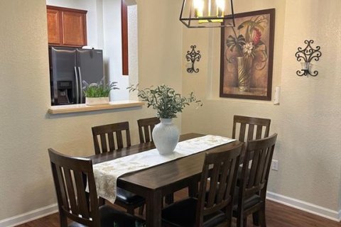 Condo in Orlando, Florida, 3 bedrooms № 2113919 - photo 11