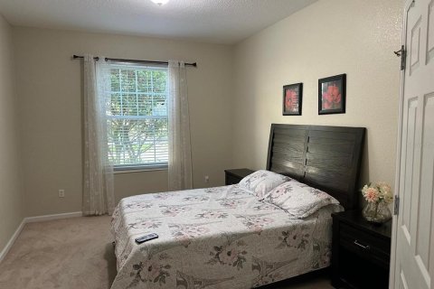Condo in Orlando, Florida, 3 bedrooms № 2113919 - photo 13