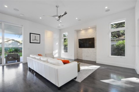 Villa ou maison à vendre à Maitland, Floride: 4 chambres, 331.38 m2 № 2125967 - photo 13