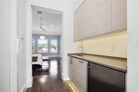 Villa ou maison à vendre à Maitland, Floride: 4 chambres, 331.38 m2 № 2125967 - photo 19