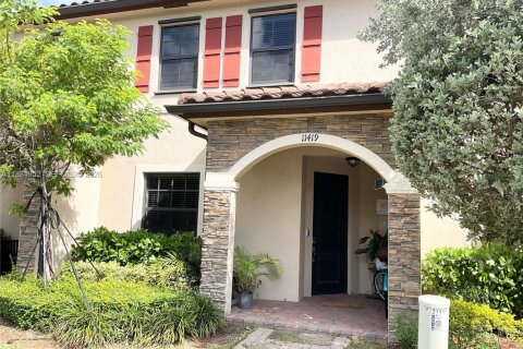 Таунхаус в Хомстед, Флорида 3 спальни, 154.12м2 № 2020490