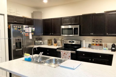 Купить таунхаус в Хомстед, Флорида 3 спальни, 154.12м2, № 2020490 - фото 10