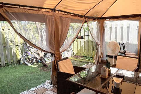 Купить таунхаус в Хомстед, Флорида 3 спальни, 154.12м2, № 2020490 - фото 12