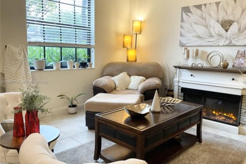 Купить таунхаус в Хомстед, Флорида 3 спальни, 154.12м2, № 2020490 - фото 3