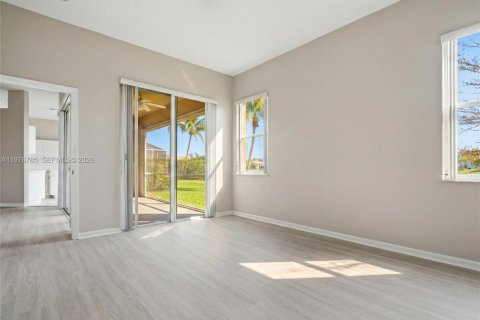 House in Homestead, Florida 4 bedrooms, 163.97 sq.m. № 2040569 - photo 13