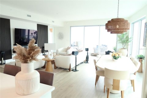 Condominio en venta en Tampa, Florida, 3 dormitorios, 234.3 m2 № 2113626 - foto 8