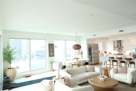 Condominio en venta en Tampa, Florida, 3 dormitorios, 234.3 m2 № 2113626 - foto 4