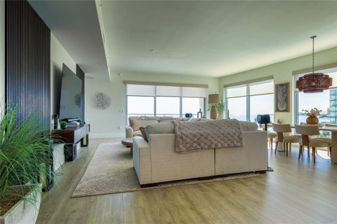 Condominio en venta en Tampa, Florida, 3 dormitorios, 234.3 m2 № 2113626 - foto 24
