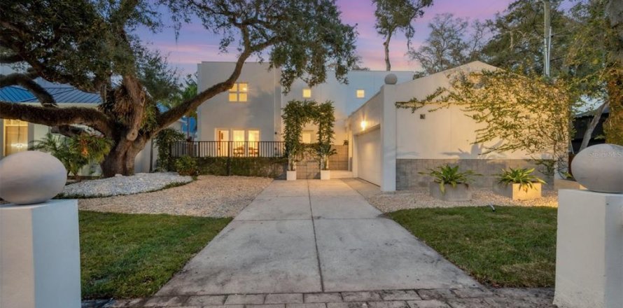 Villa ou maison à Tampa, Floride 3 chambres, 214.98 m2 № 2306613
