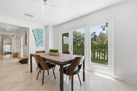 Villa ou maison à vendre à Tampa, Floride: 3 chambres, 214.98 m2 № 2306613 - photo 12