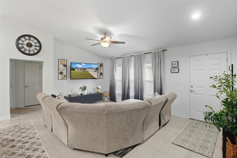 House in Ocala, Florida 3 bedrooms, 156.91 sq.m. № 2232319 - photo 5