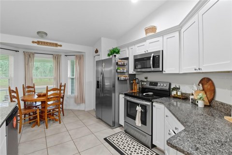 House in Ocala, Florida 3 bedrooms, 156.91 sq.m. № 2232319 - photo 10