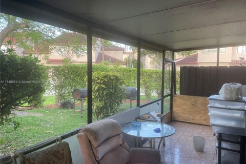 House in Lauderhill, Florida 2 bedrooms, 135.45 sq.m. № 1862575 - photo 10