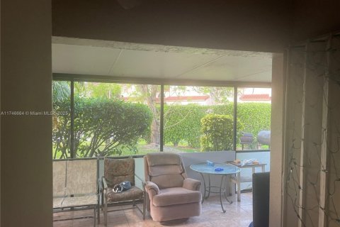 House in Lauderhill, Florida 2 bedrooms, 135.45 sq.m. № 1862575 - photo 8