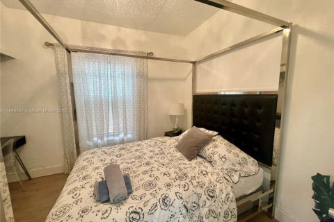 Снять в аренду виллу или дом в Майами, Флорида 4 спальни, 207.45м2, № 1945558 - фото 14