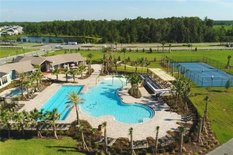 House in Orlando, Florida 5 bedrooms, 332.5 sq.m. № 1851882 - photo 7