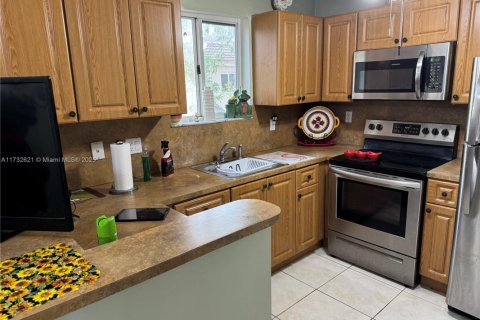 Condo in Homestead, Florida, 3 bedrooms  № 1811626 - photo 1