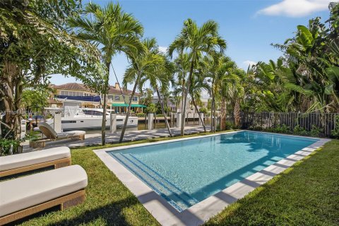 Villa ou maison à vendre à Fort Lauderdale, Floride: 4 chambres, 366.87 m2 № 1945147 - photo 9