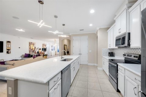 House in Riverview, Florida 4 bedrooms, 244.52 sq.m. № 1906598 - photo 7