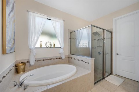 House in Riverview, Florida 4 bedrooms, 244.52 sq.m. № 1906598 - photo 12