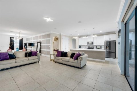 House in Riverview, Florida 4 bedrooms, 244.52 sq.m. № 1906598 - photo 4