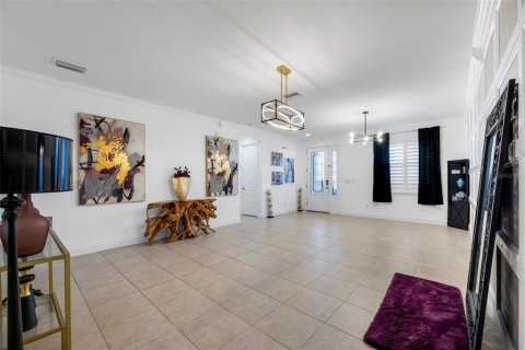 House in Riverview, Florida 4 bedrooms, 244.52 sq.m. № 1906598 - photo 2