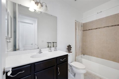 House in Riverview, Florida 4 bedrooms, 244.52 sq.m. № 1906598 - photo 13