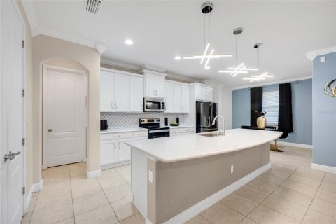 House in Riverview, Florida 4 bedrooms, 244.52 sq.m. № 1906598 - photo 9