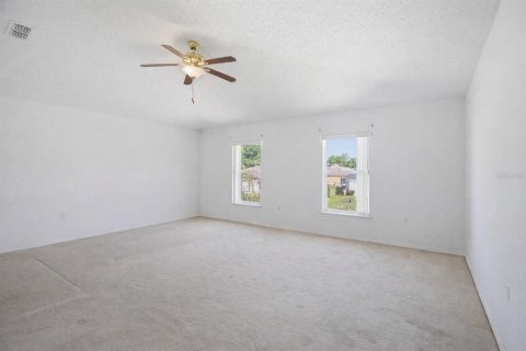 House in Kissimmee, Florida 4 bedrooms, 264.21 sq.m. № 2095106 - photo 23