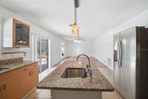 House in Kissimmee, Florida 4 bedrooms, 264.21 sq.m. № 2095106 - photo 15