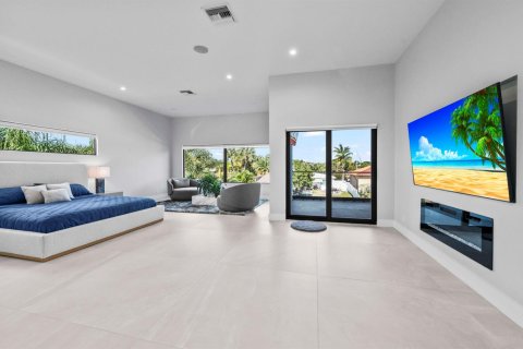 House in Fort Lauderdale, Florida 4 bedrooms, 352.56 sq.m. № 2260808 - photo 18