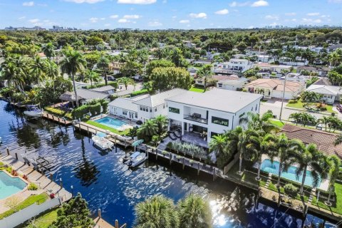 House in Fort Lauderdale, Florida 4 bedrooms, 352.56 sq.m. № 2260808 - photo 4