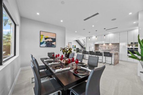 House in Fort Lauderdale, Florida 4 bedrooms, 352.56 sq.m. № 2260808 - photo 16