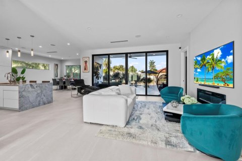 House in Fort Lauderdale, Florida 4 bedrooms, 352.56 sq.m. № 2260808 - photo 6