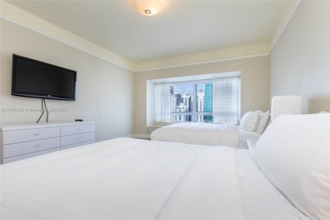 Condo in Miami, Florida, 2 bedrooms  № 1764378 - photo 8