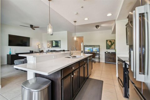 Condo in Bradenton, Florida, 2 bedrooms  № 1677594 - photo 3