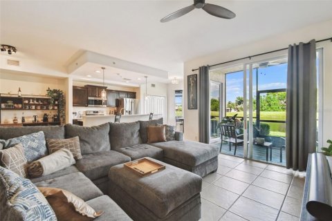 Condo in Bradenton, Florida, 2 bedrooms  № 1677594 - photo 8