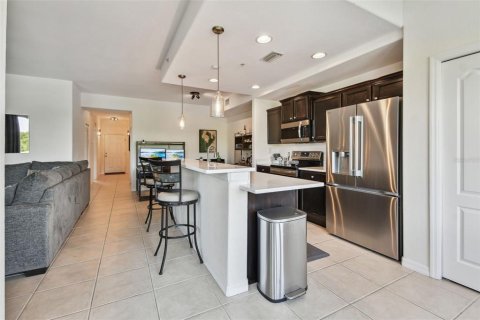 Condo in Bradenton, Florida, 2 bedrooms  № 1677594 - photo 5