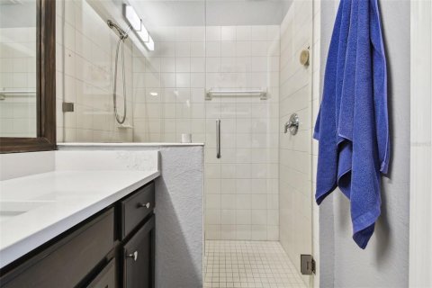 Condo in Bradenton, Florida, 2 bedrooms  № 1677594 - photo 16